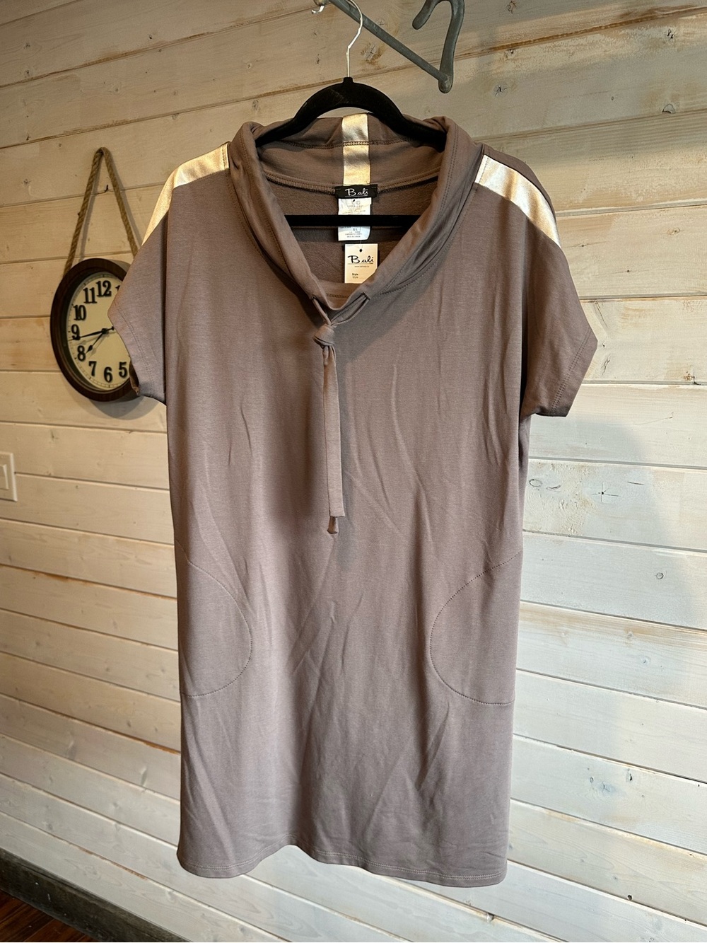 Bali | NWT Casual Dress w Wide Metallic Strip on Shoulder